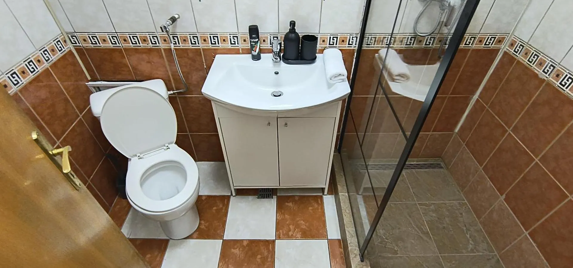 Old Town Central Apartment With 4 Private Bedrooms For Up To 14 People Bukareszt