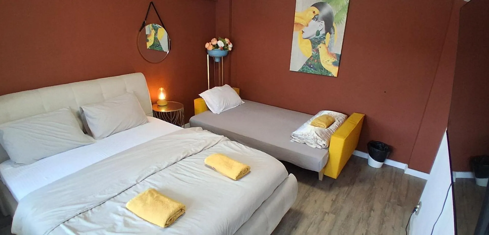 Old Town Central Apartment With 4 Private Bedrooms For Up To 14 People Bukareszt