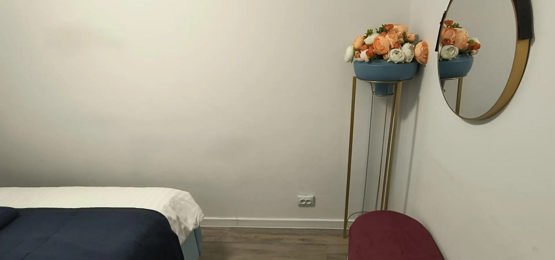 Old Town Central Apartment With 4 Private Bedrooms For Up To 14 People Bucharest